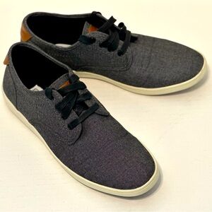 Grey/Black fabric Steve Madden Fenta Shoe - Size 9